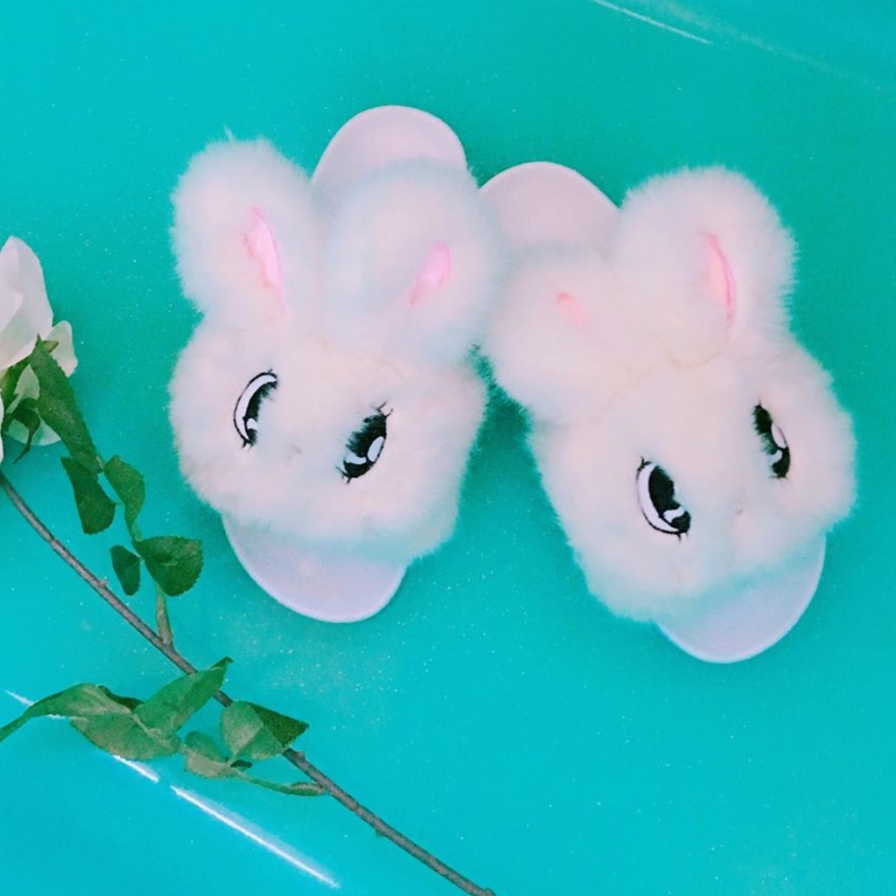 NWOT Rare Lazy Oaf Bunny Slippers Esther Loves You - Picture 3 of 8